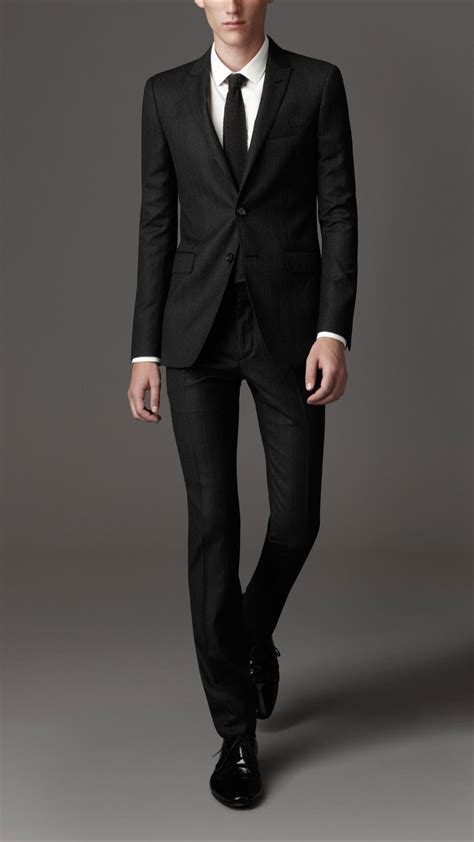 Burberry Men's Black Cut